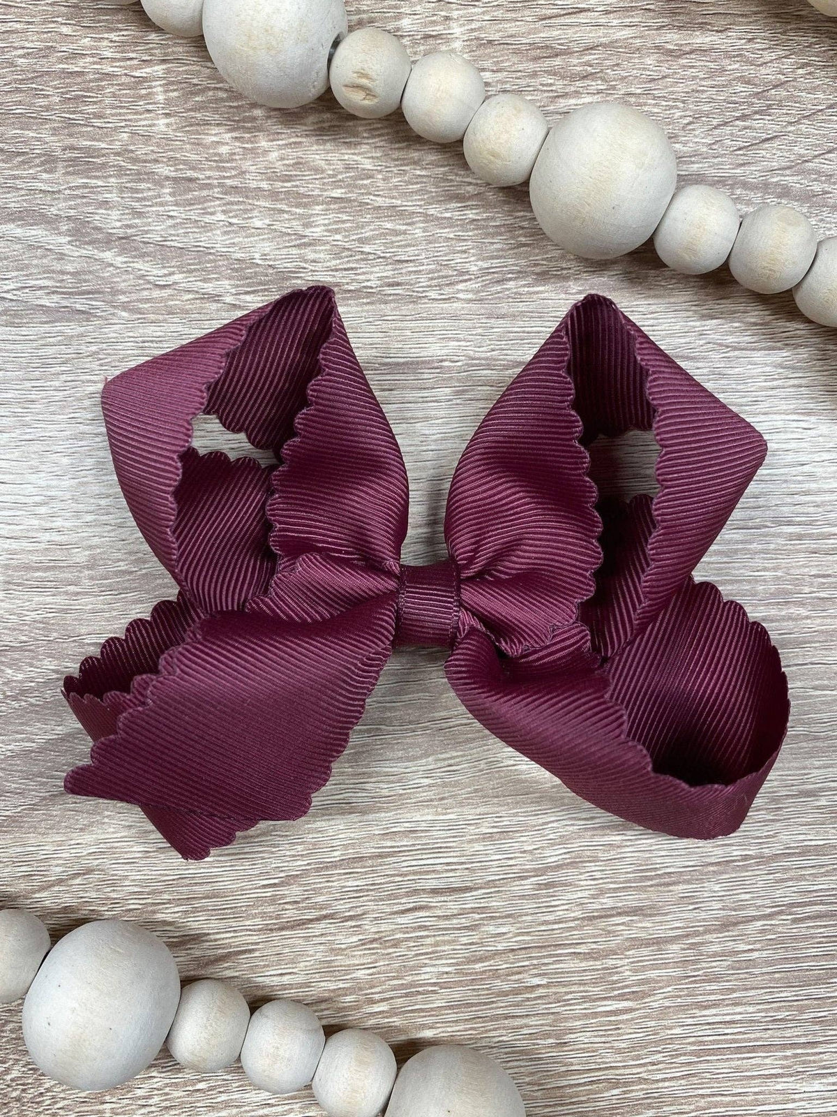 4.5" Classic Scalloped Hair Bow | Clip